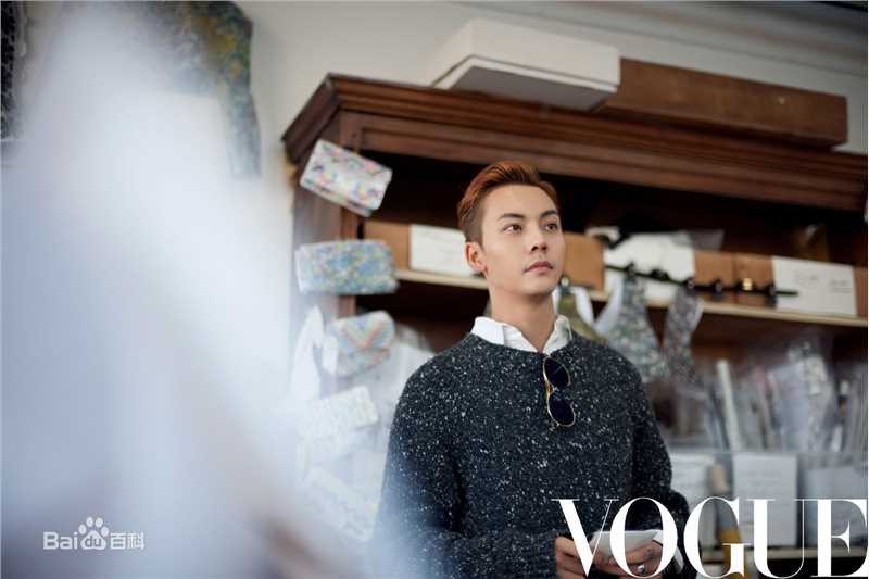 陈伟霆(William Chan)巴黎参观香奈儿手工坊图册