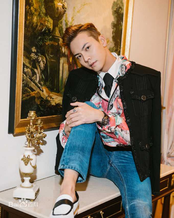 最新陈伟霆(William Chan)性感图片