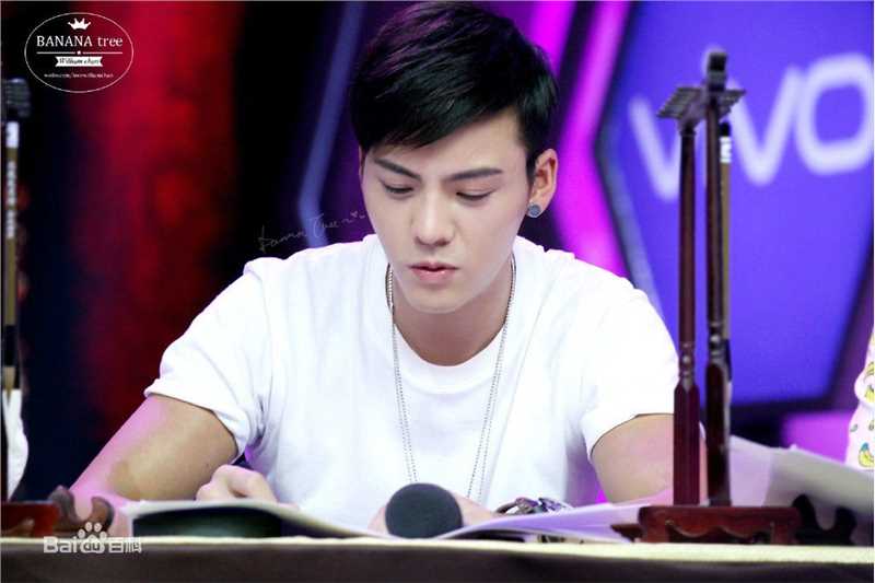 最新陈伟霆(William Chan)性感图片