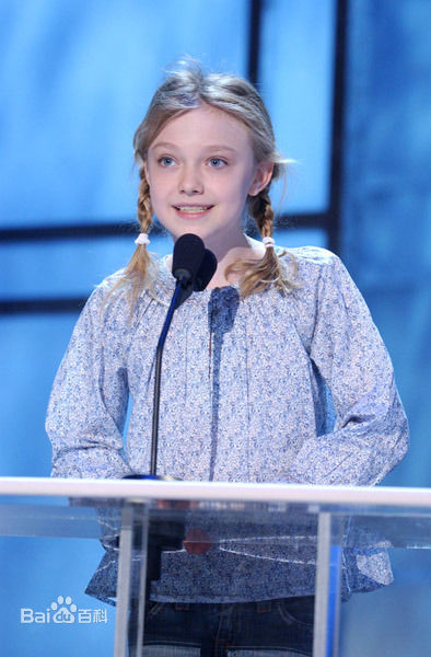 达科塔·范宁(Dakota Fanning)童年照片生活照相册