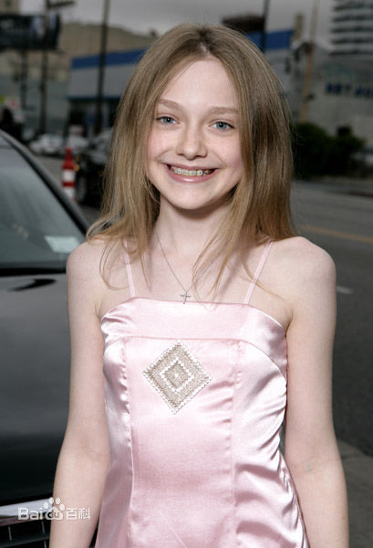 达科塔·范宁(Dakota Fanning)童年照片生活照相册