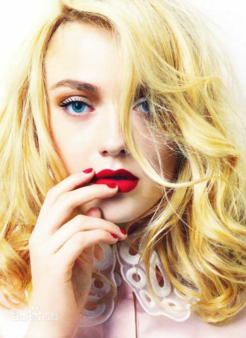 精选达科塔·范宁(Dakota Fanning)精彩图册