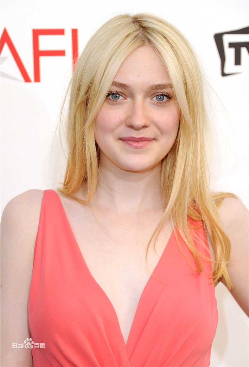 精选达科塔·范宁(Dakota Fanning)精彩图册