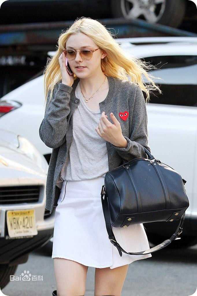 最新达科塔·范宁(Dakota Fanning)精彩图册