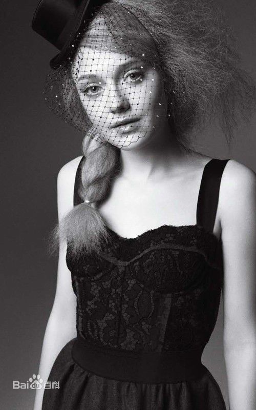 达科塔·范宁(Dakota Fanning)精彩图册