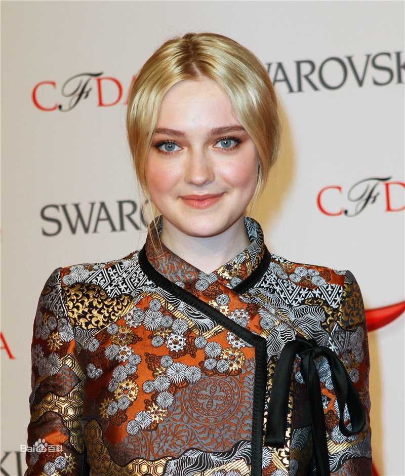 精选达科塔·范宁(Dakota Fanning)精彩图册