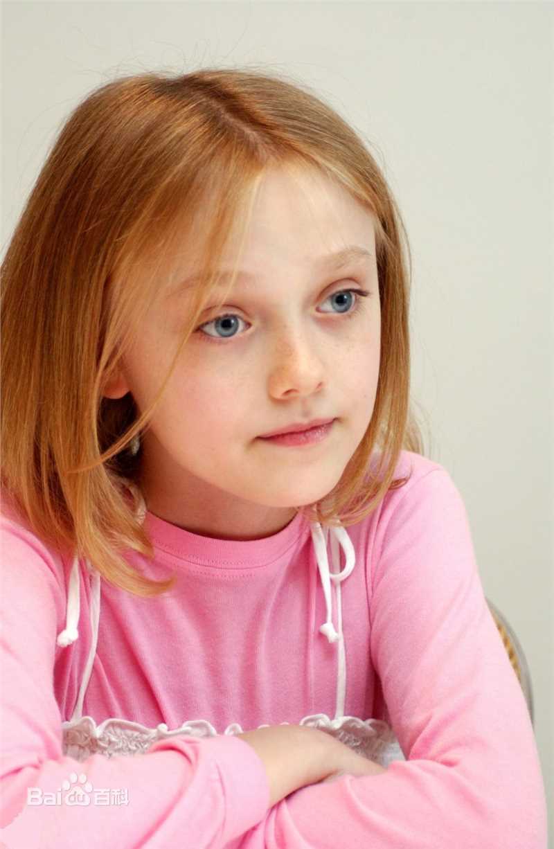 精选达科塔·范宁(Dakota Fanning)精彩图册