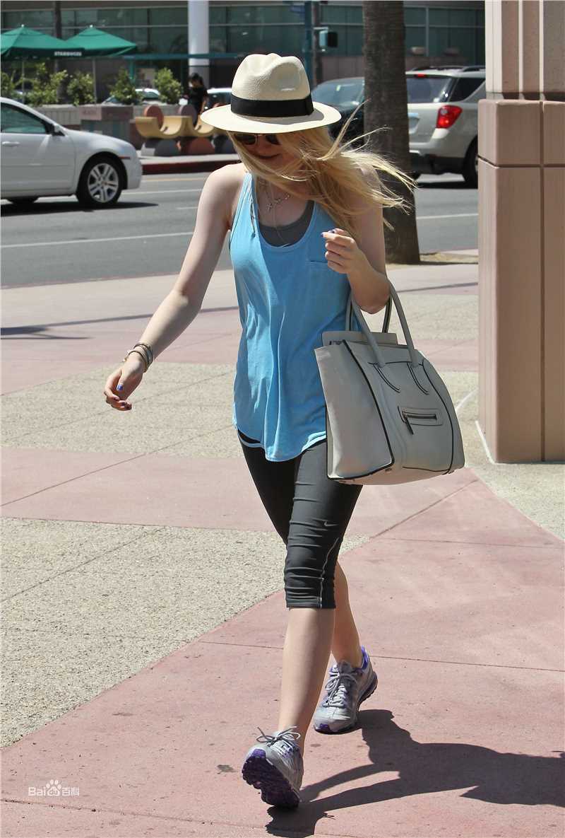 精选达科塔·范宁(Dakota Fanning)精彩图册