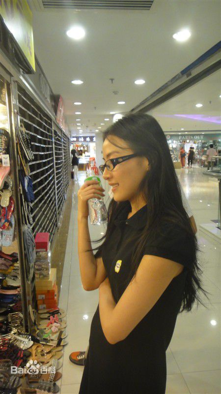 贡米生活照性感图片图集