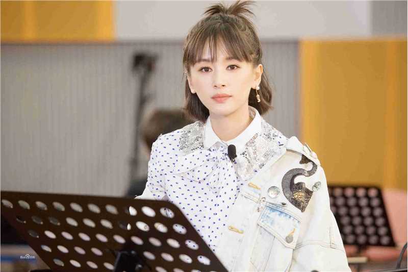 王子文(Olivia)跨界歌王前后照片