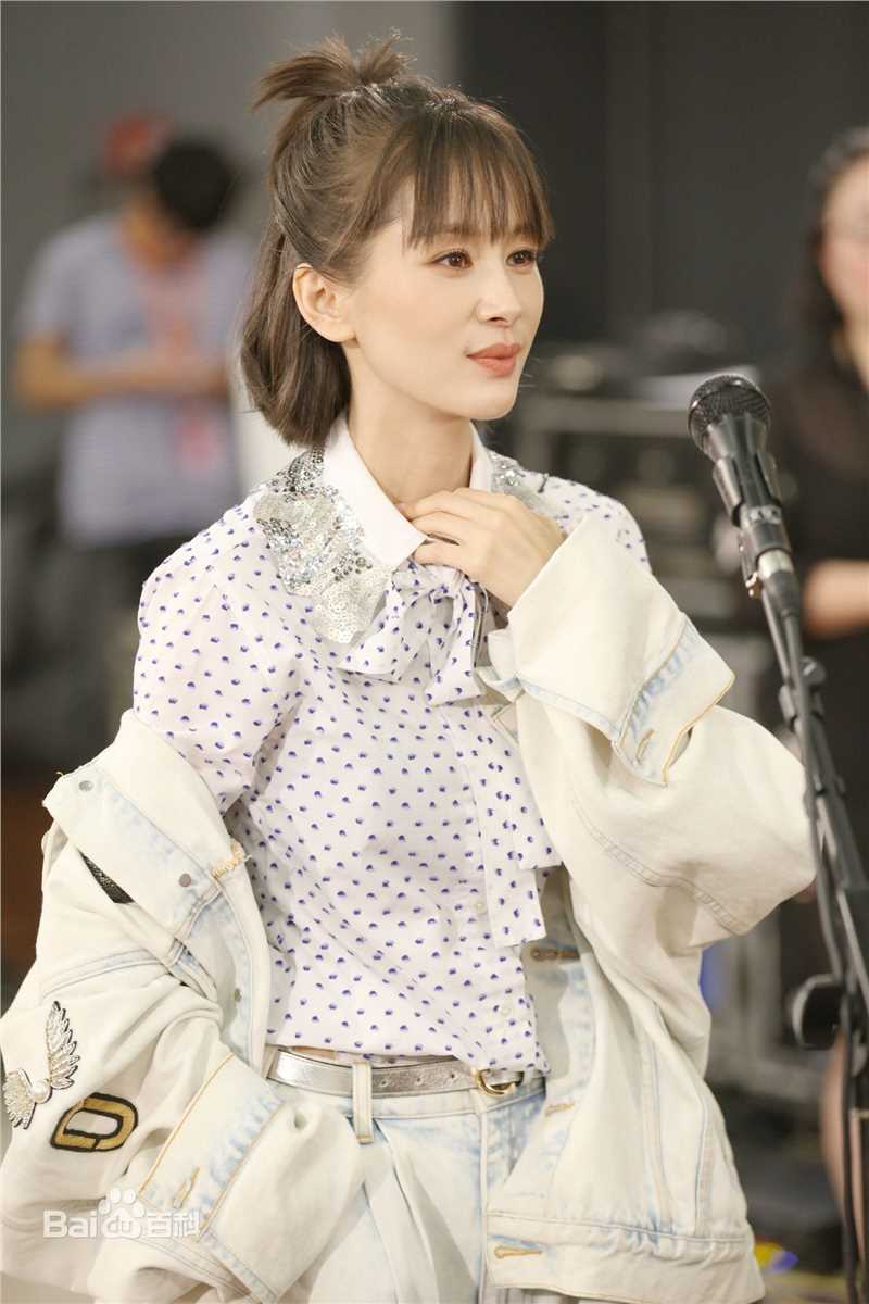 王子文(Olivia)跨界歌王前后照片