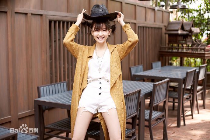 最全王子文(Olivia)在《明星爱街拍》拍摄中的相册