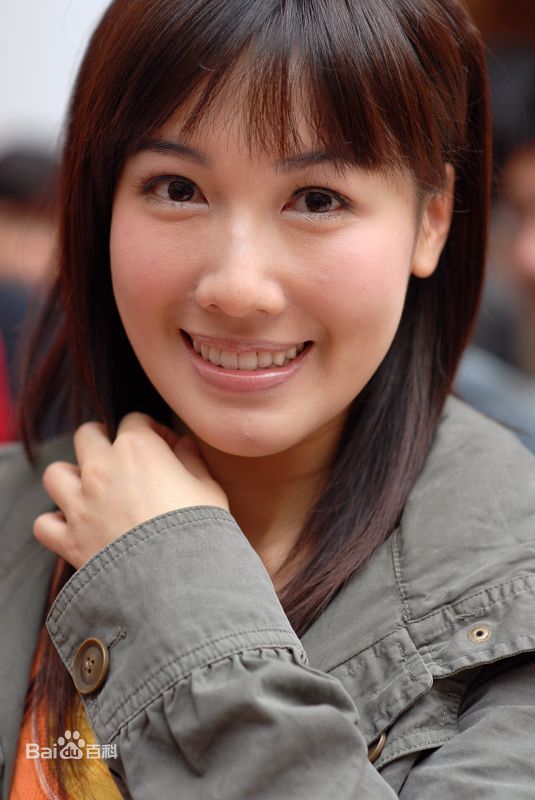 李施嬅(Selena Li)最新个人壁纸