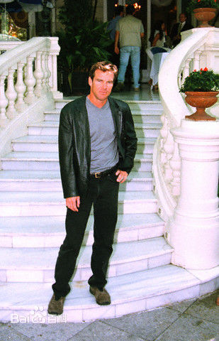 最新丹尼斯·奎德(Dennis Quaid)性感图片