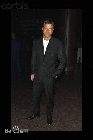 最新丹尼斯·奎德(Dennis Quaid)性感图片