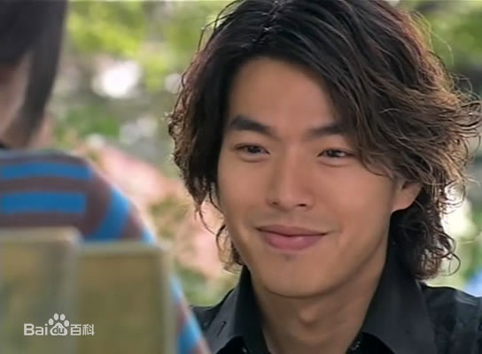 李威(Leewei)麻雀爱上凤凰-高峰图片图册