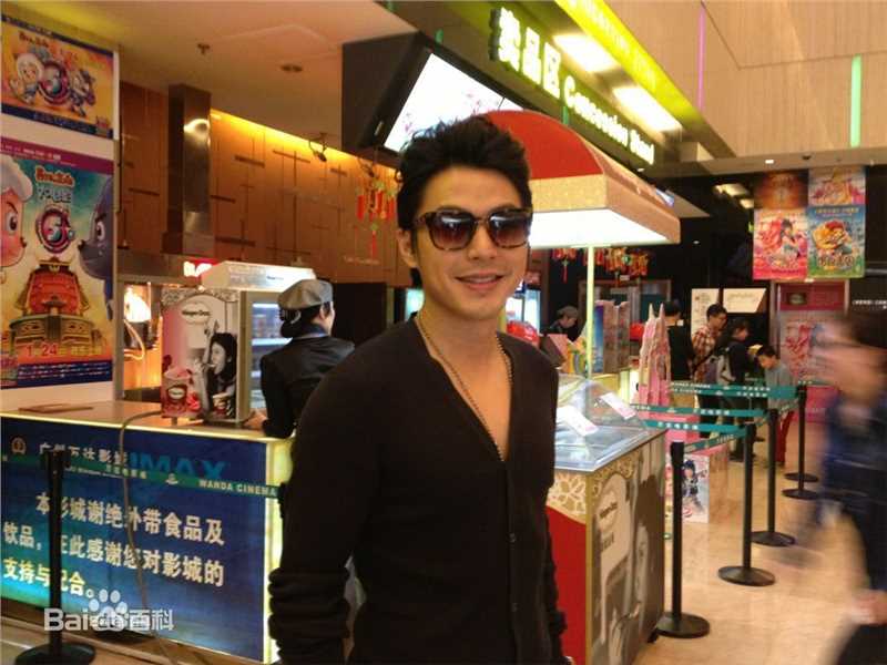 李威(Leewei)活动照片图册