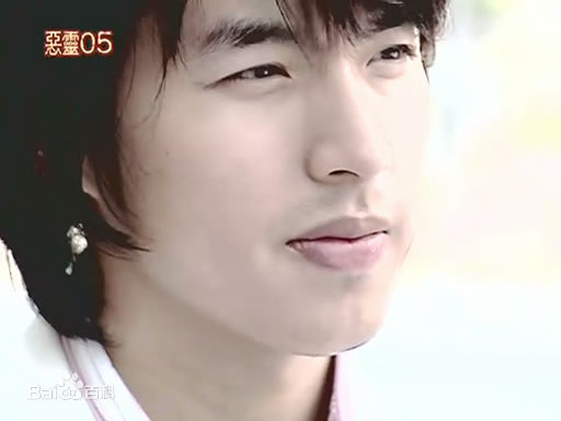 李威(Leewei)2005年《恶灵05》剧照