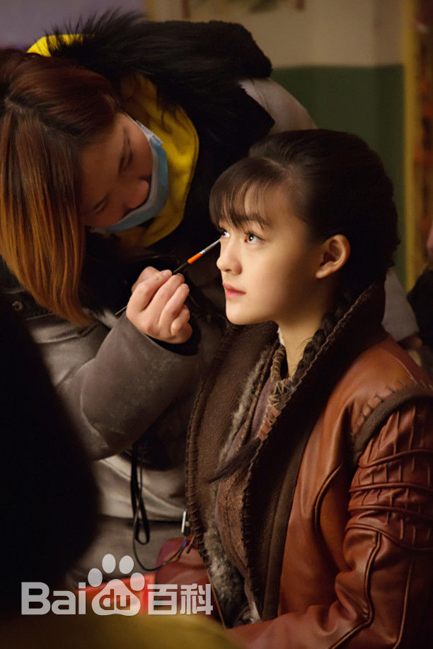 文淇天坑鹰猎最新剧照