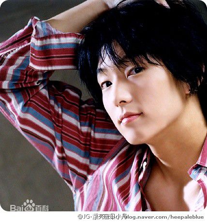 李准基(LEE JOON GI、)学生时期的壁纸壁纸