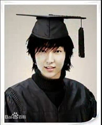 李准基(LEE JOON GI、)学生时期的壁纸壁纸