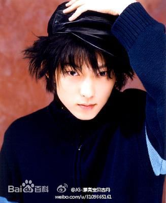 李准基(LEE JOON GI、)学生时期的壁纸壁纸