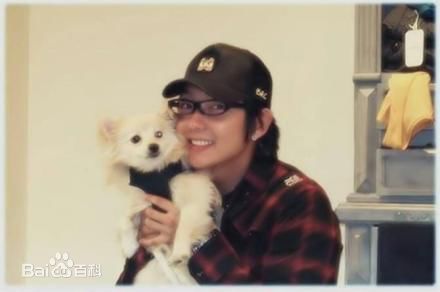 李准基(LEE JOON GI、)准基和狗狗前后照片