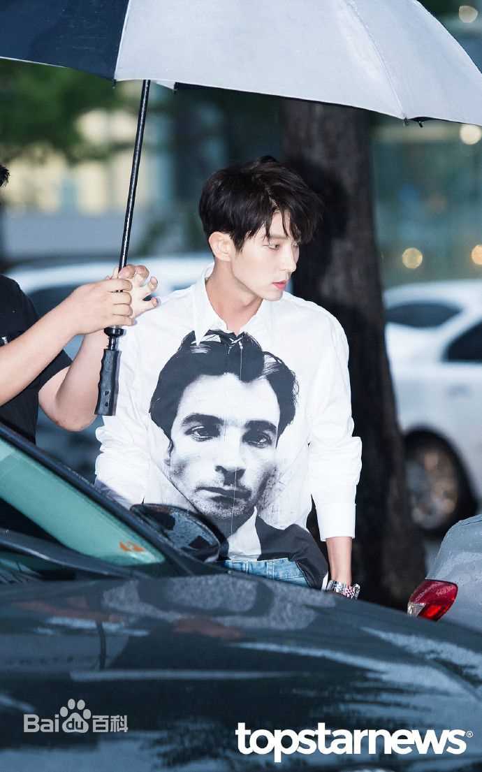 高清李准基(LEE JOON GI、)性感图片