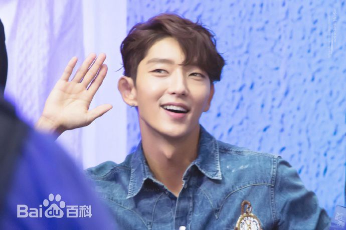 高清李准基(LEE JOON GI、)性感图片