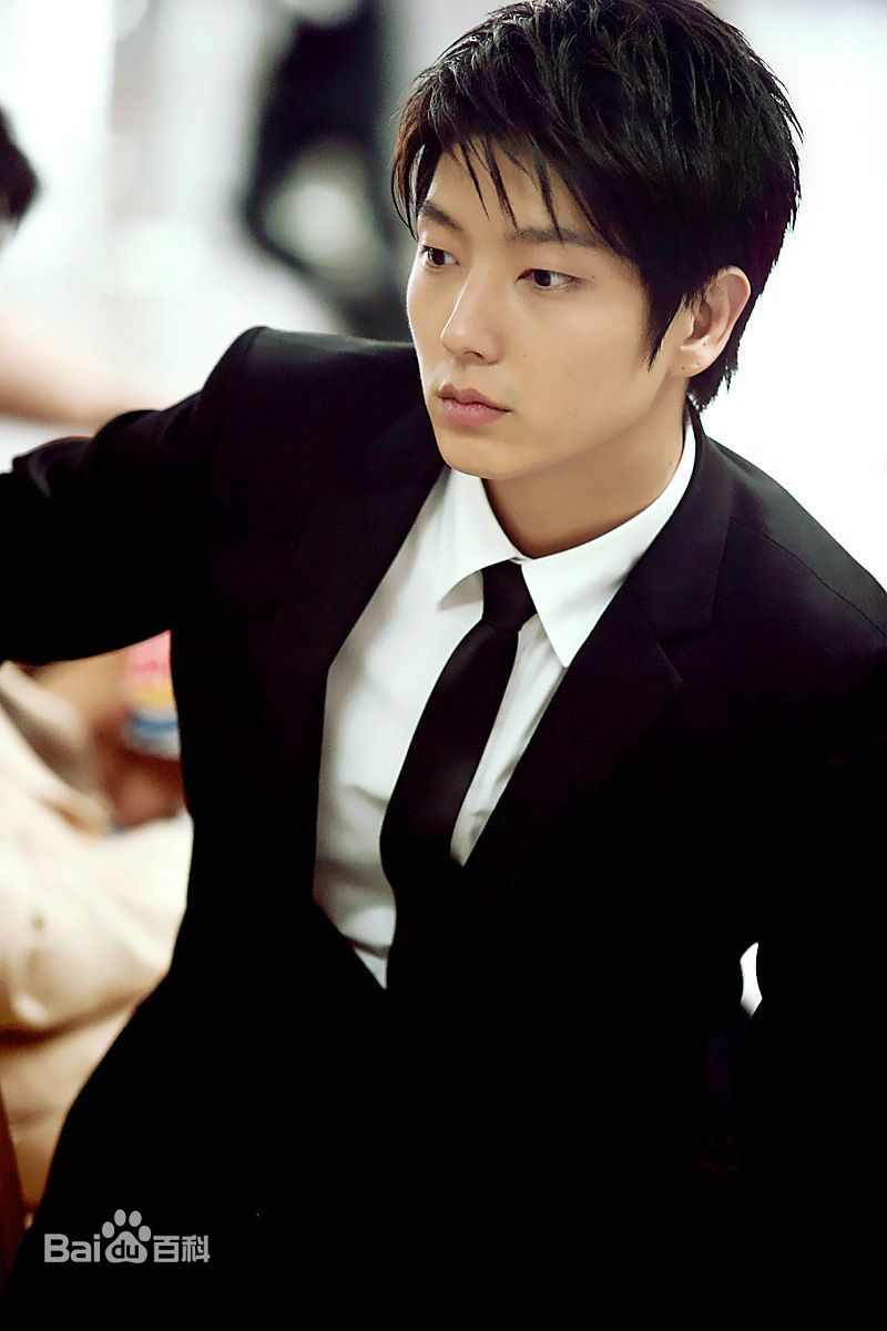 高清李准基(LEE JOON GI、)精彩图册