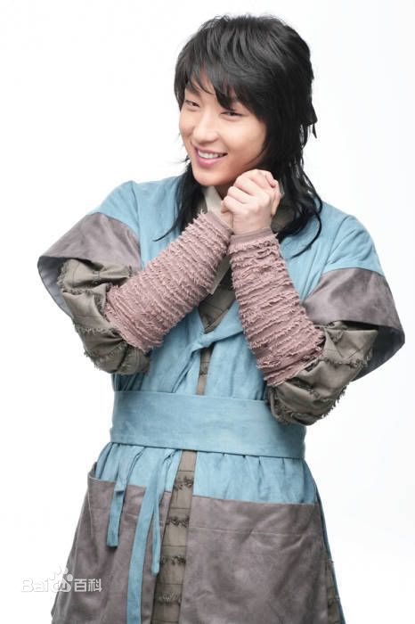 李准基(LEE JOON GI、)一枝梅中的生活照相册