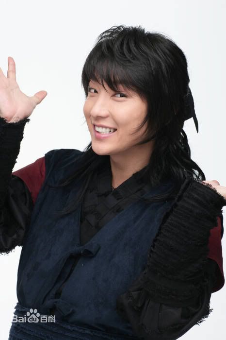 李准基(LEE JOON GI、)一枝梅中的生活照相册