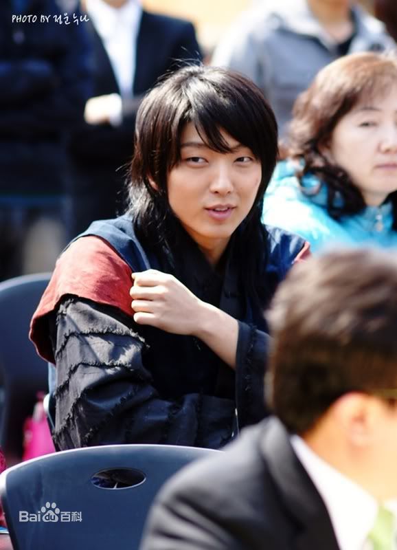 李准基(LEE JOON GI、)一枝梅中的生活照相册