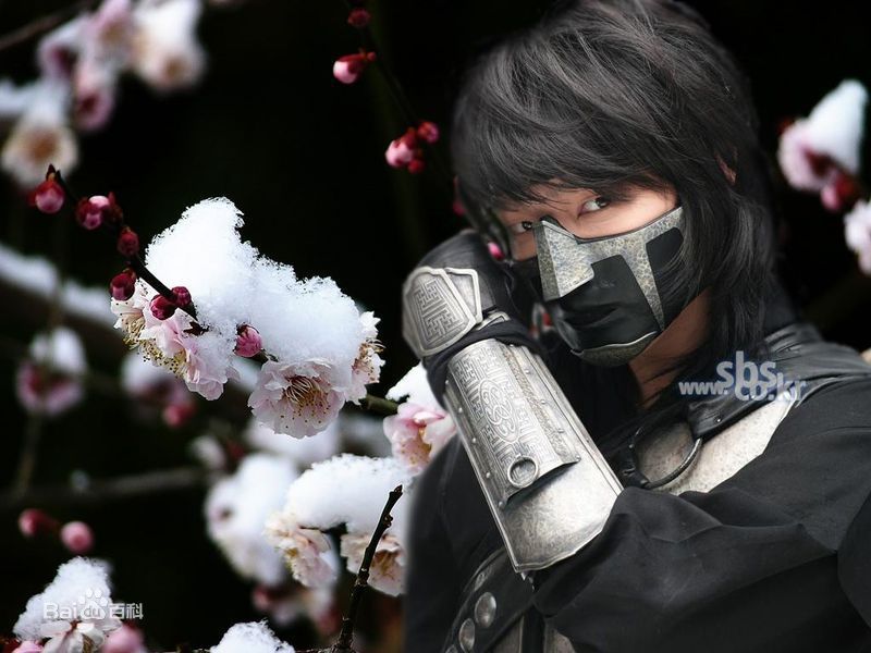 李准基(LEE JOON GI、)一枝梅中的生活照相册