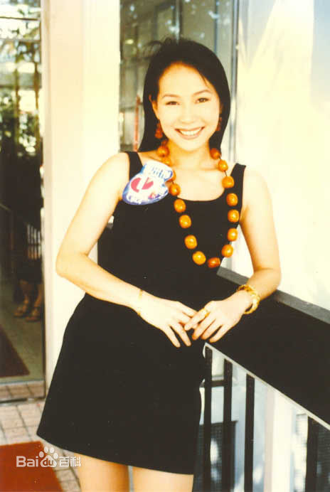 最新叶童(Cecilia Yip)精彩图册