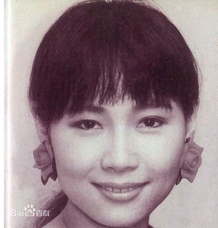 最新叶童(Cecilia Yip)精彩图册