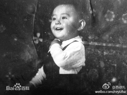 热依扎(Rayza)童年性感图片图集