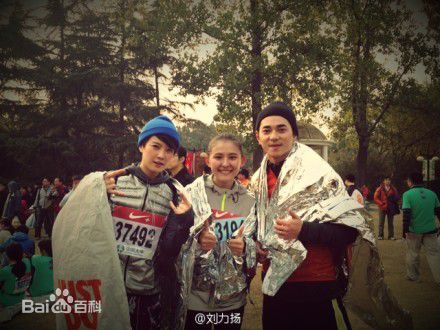 热依扎(Rayza)爱运动的生活照相册