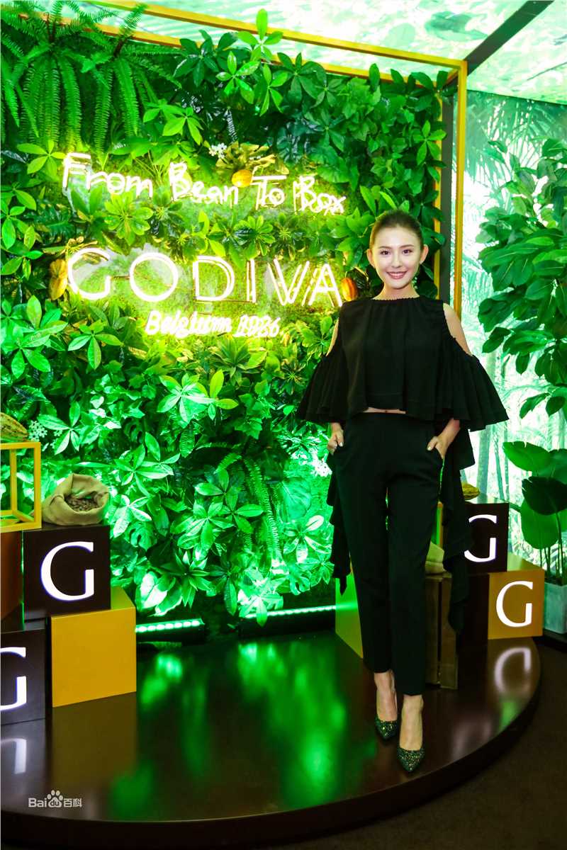 热依扎(Rayza)活动现场照素颜照相册