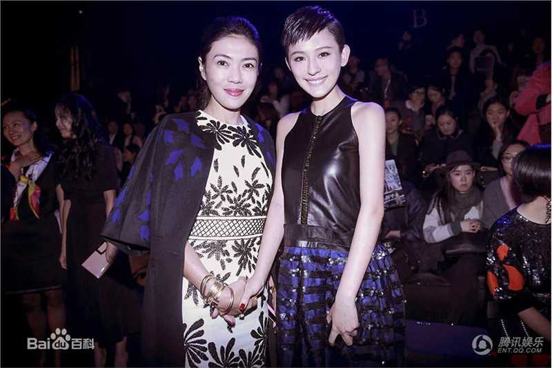 热依扎(Rayza)活动现场照素颜照相册