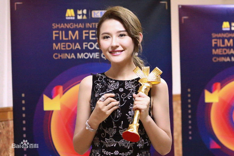 热依扎(Rayza)活动现场照素颜照相册