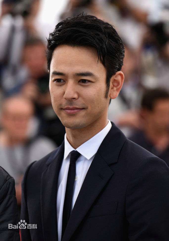 妻夫木聪(Tsumabuki Satoshi)工作照性感图片图集