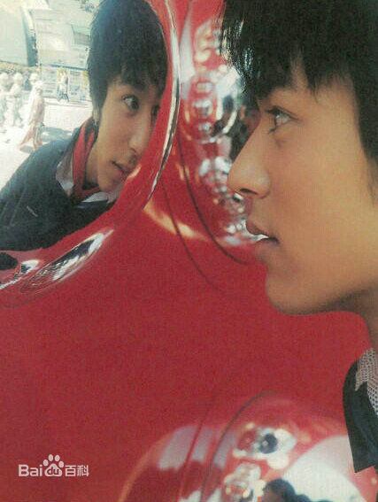 高清妻夫木聪(Tsumabuki Satoshi)在《UOMO》中的图册