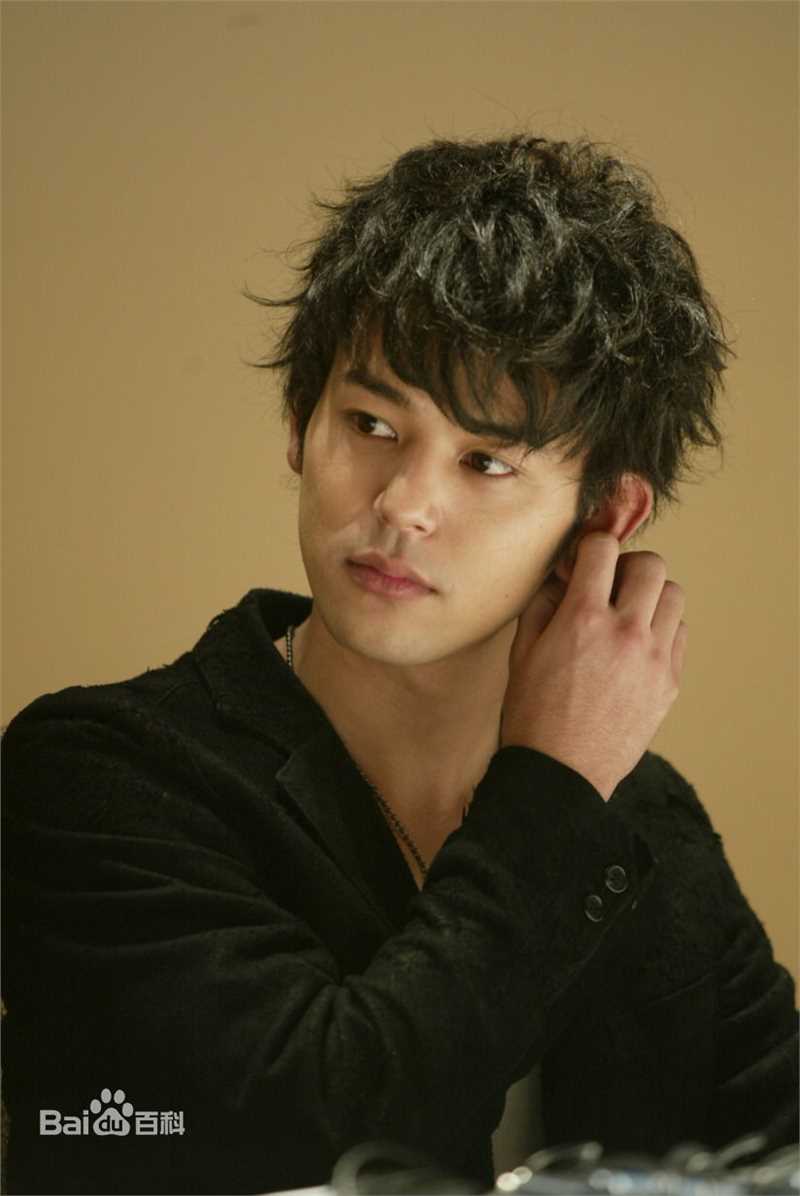 最新妻夫木聪(Tsumabuki Satoshi)性感图片