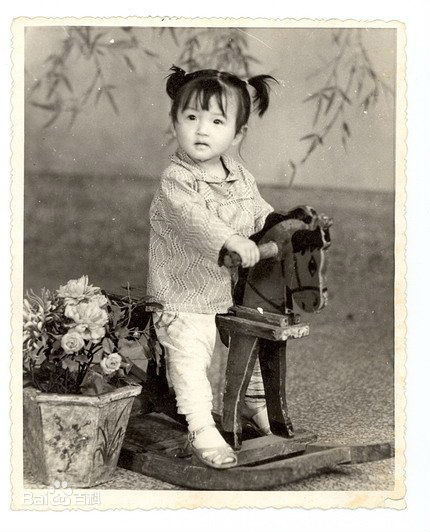 万茜(Wan Qian)小时候前后照片