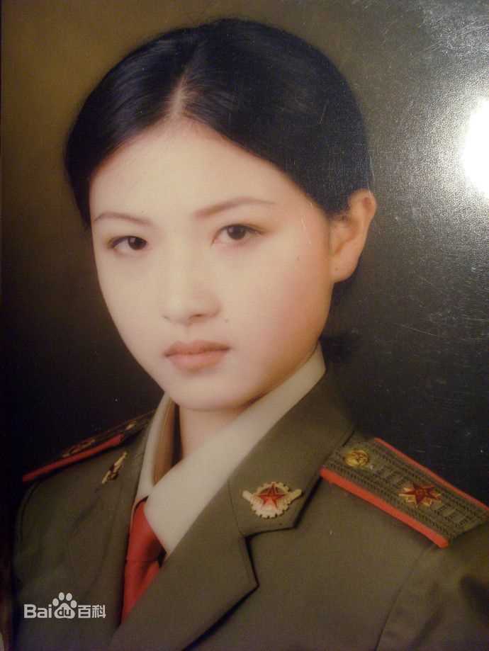 万茜(Wan Qian)小时候前后照片