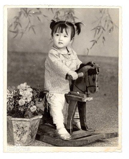 万茜(Wan Qian)小时候前后照片