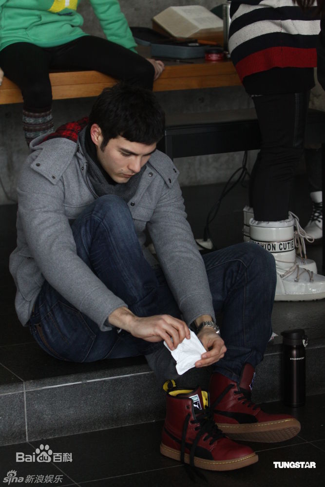 最优质凤小岳(Rhydian Vaughan)精彩图册