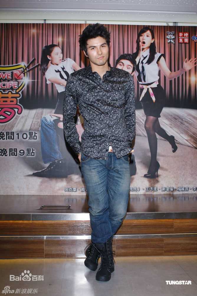 精选凤小岳(Rhydian Vaughan)精彩图册