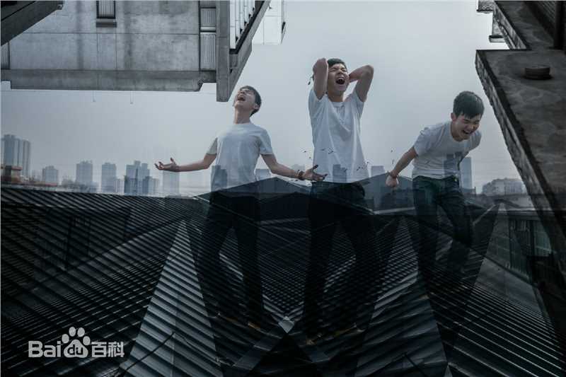 王成阳艺术照前后照片